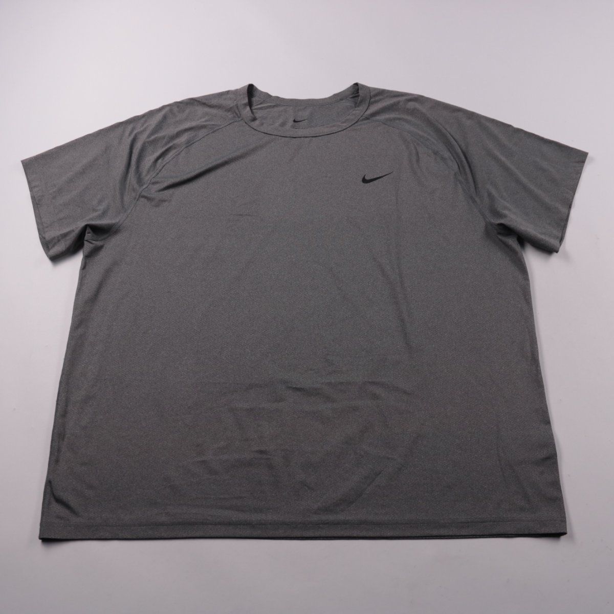 футболка Nike