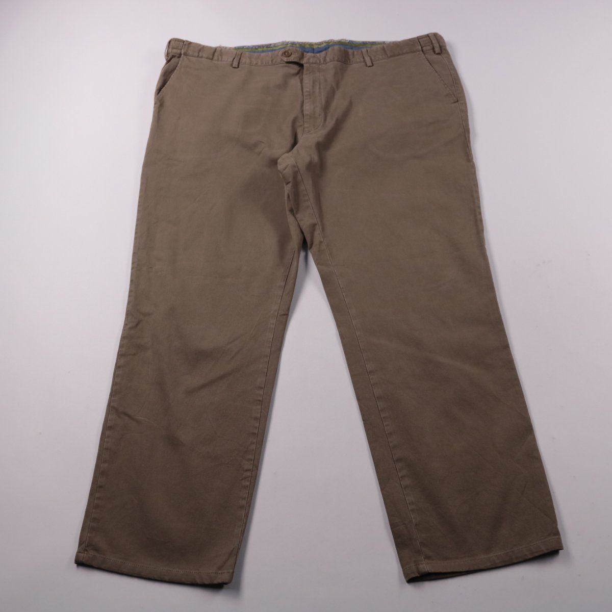 брюки не указано