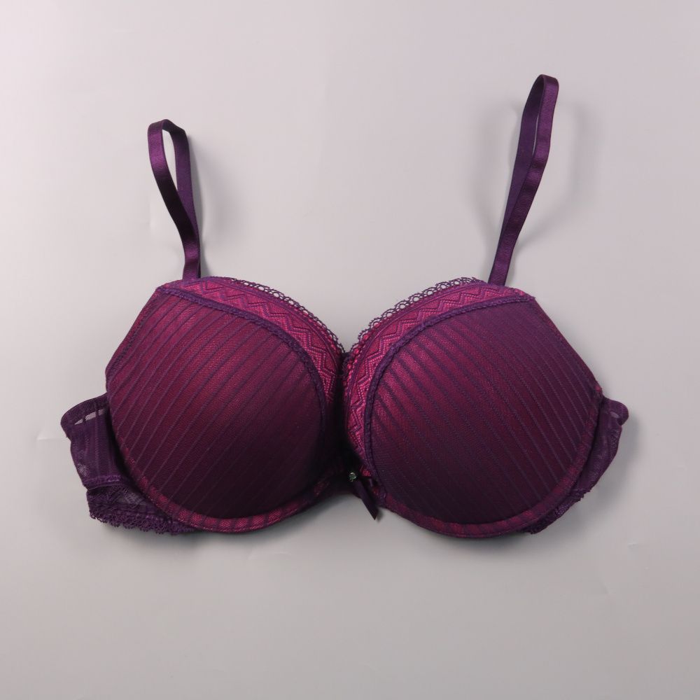 бюстгальтер