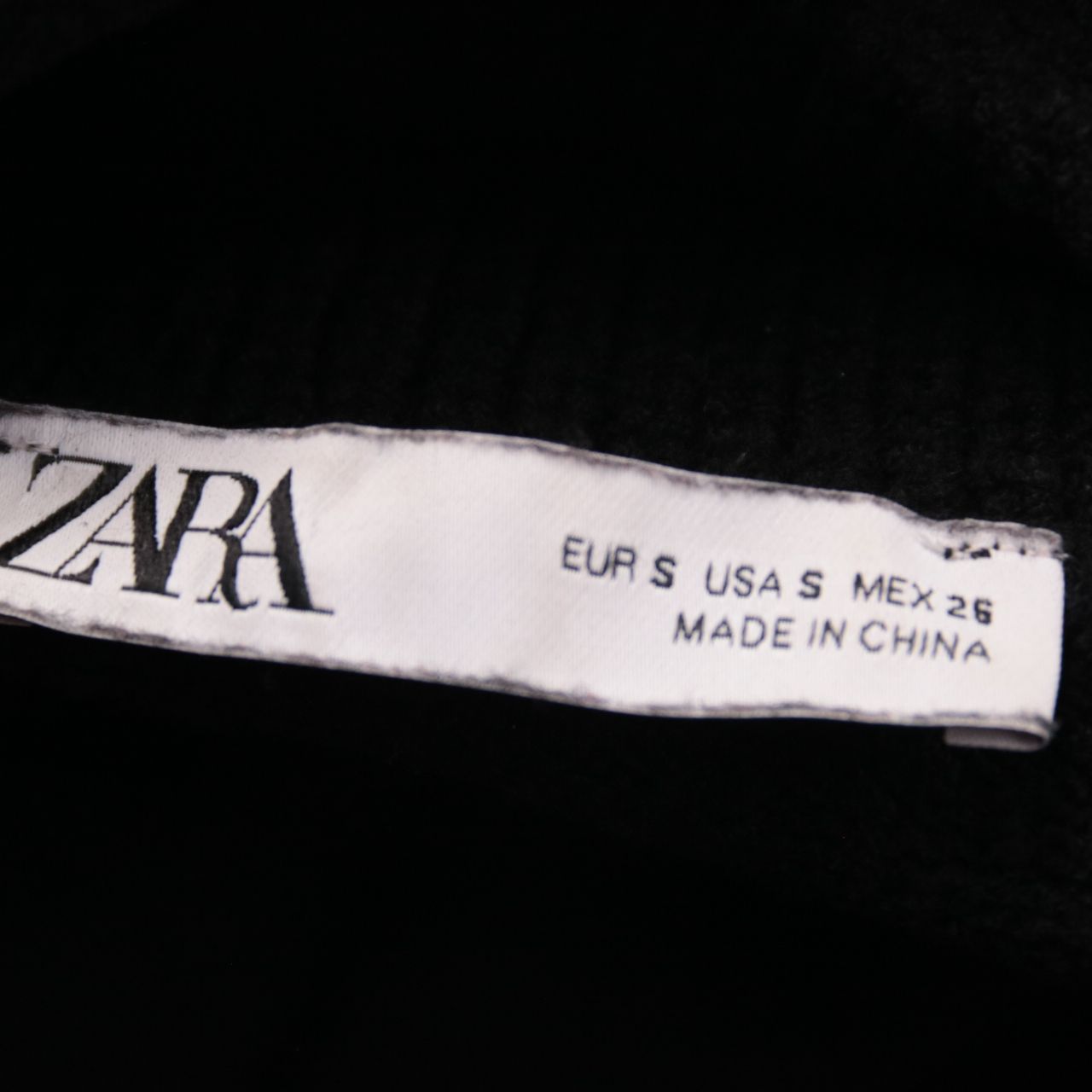 водолазка Zara