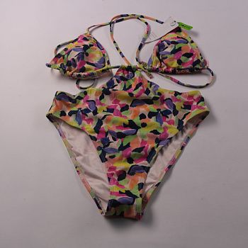 купальник не указано