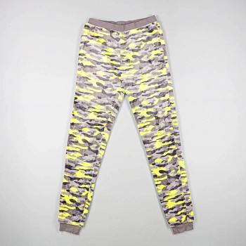 брюки не указано