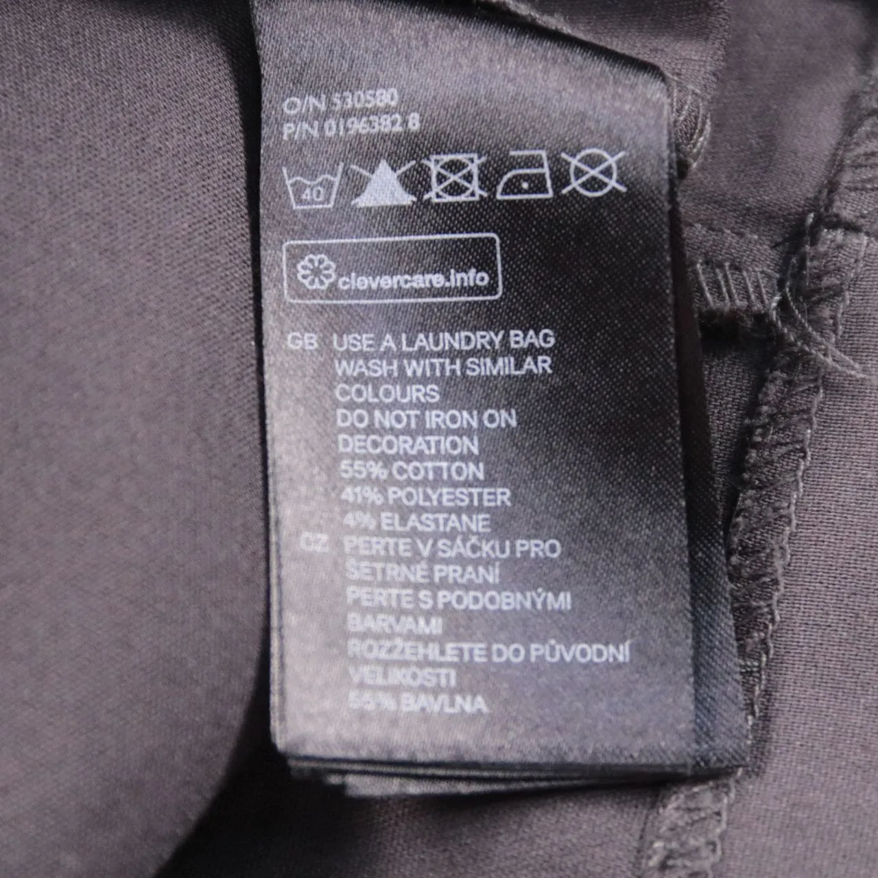 платье не указано