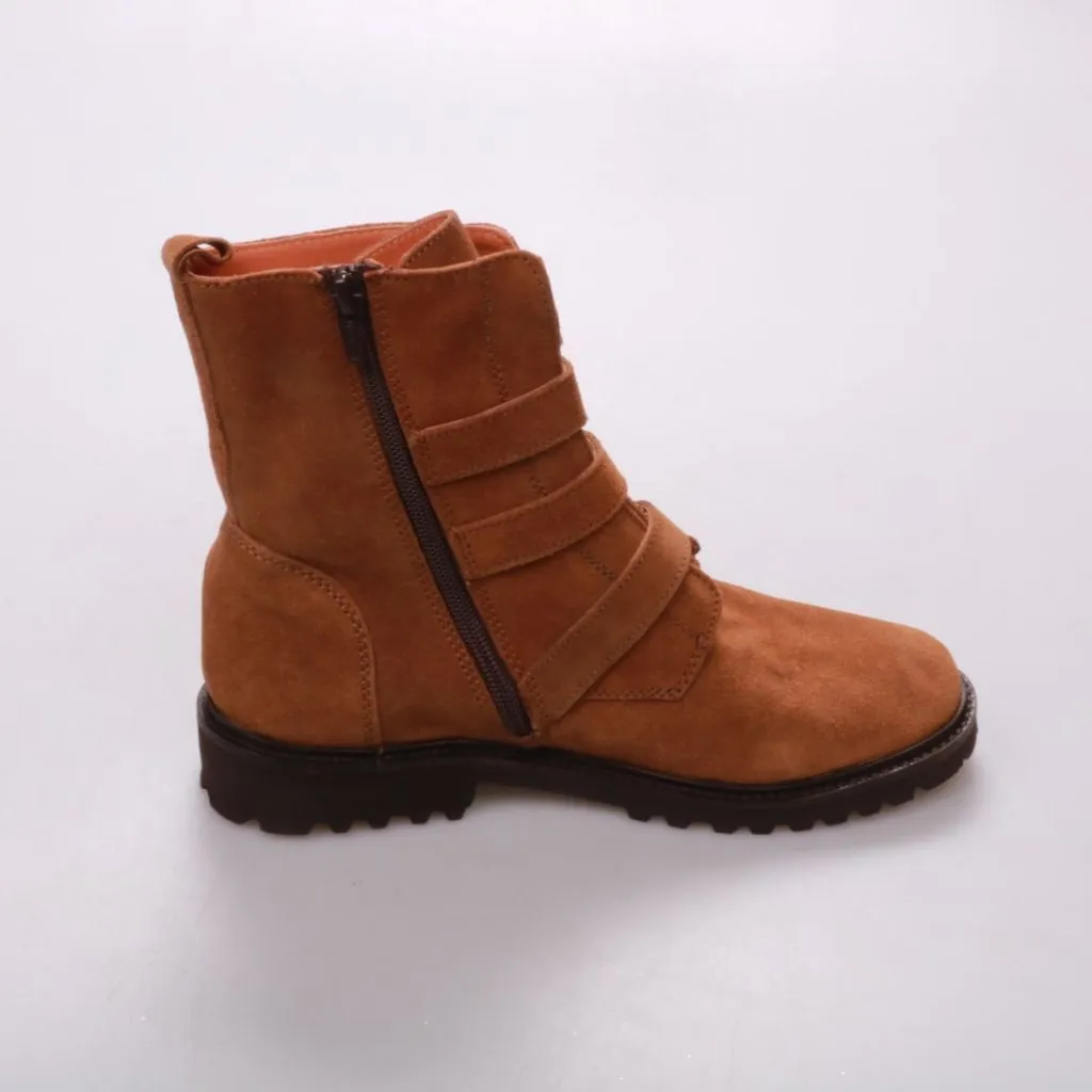 ботинки не указано