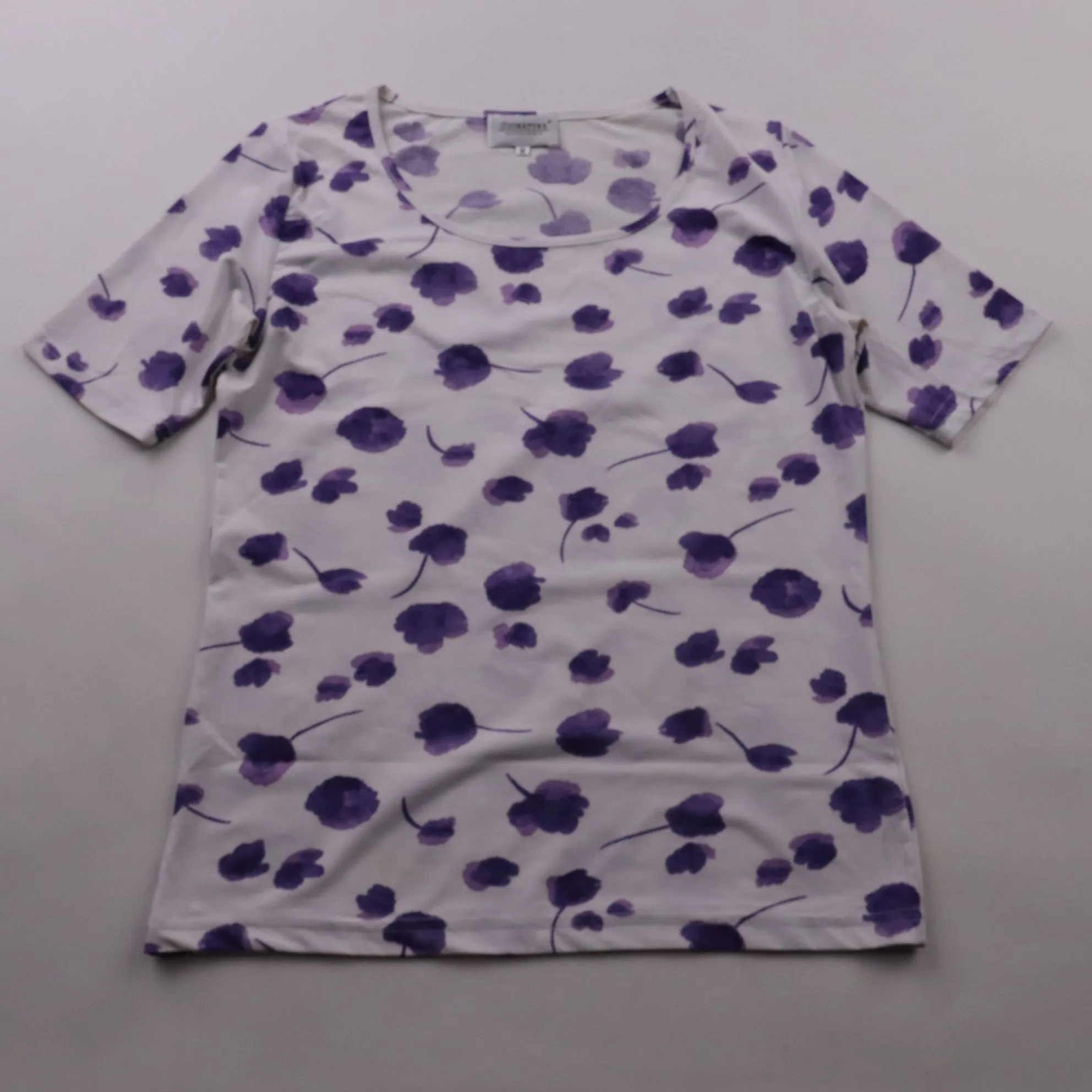 футболка Signature